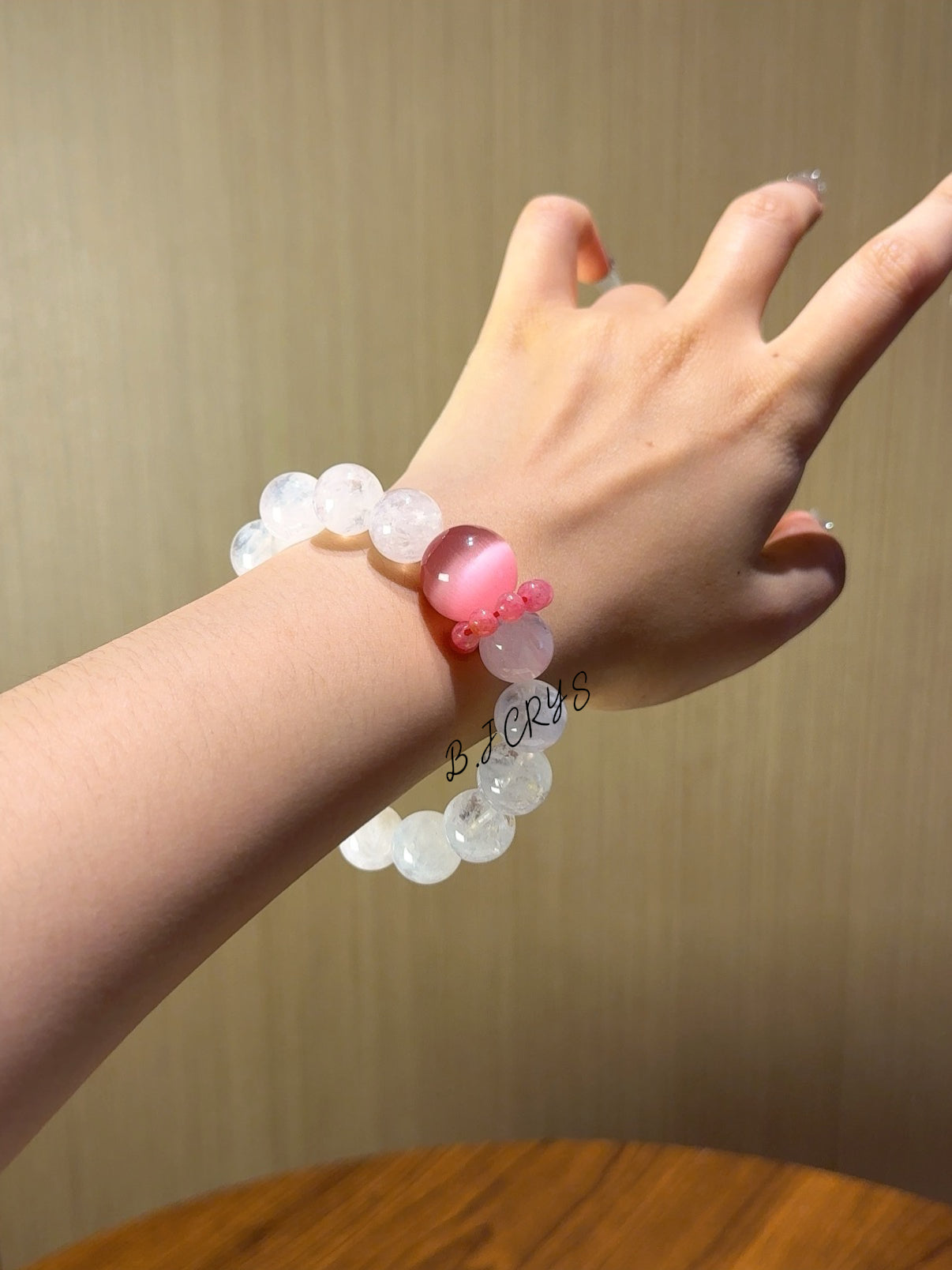 White Phantom & Cat's Eye Bracelet